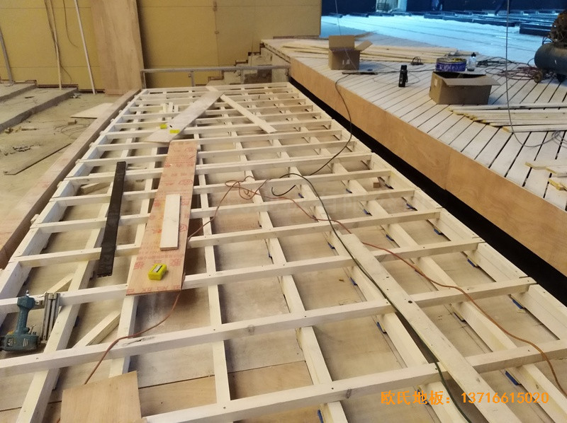 �ӱ��ȷ�����ͬ�ČWУ��̨�w�����ʩ������