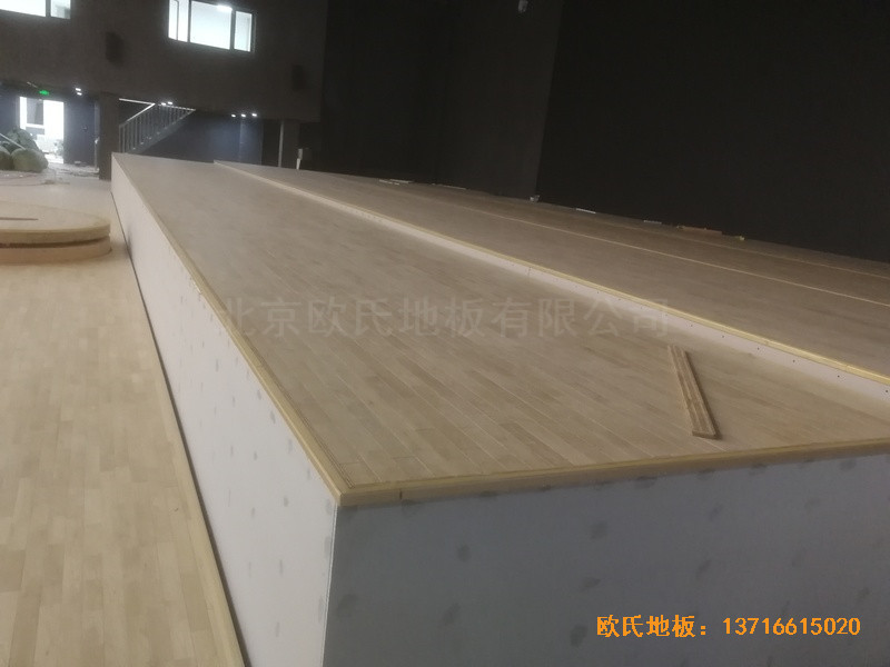 �ӱ��е�ƽһ��������̨�\�ӵ����b����1