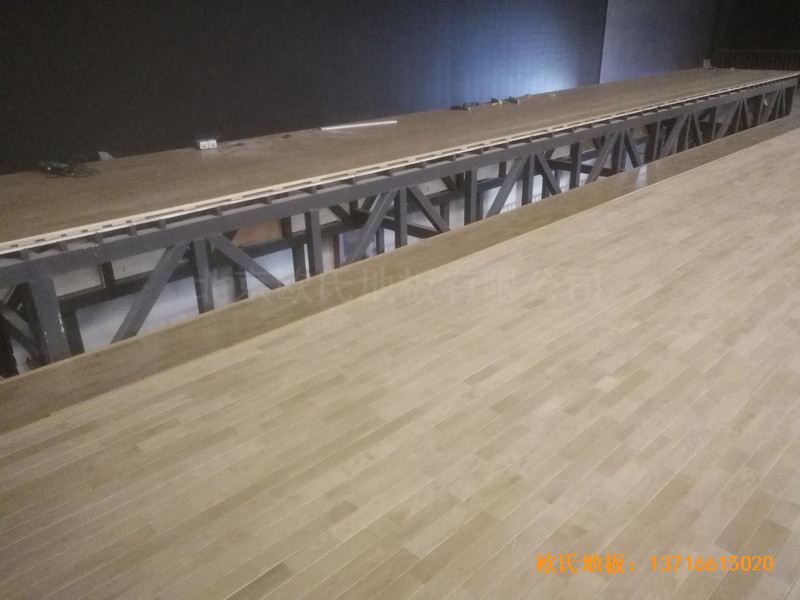 �ӱ��е�ƽһ��������̨�\�ӵ����b����4