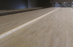 �ӱ��е�������̨